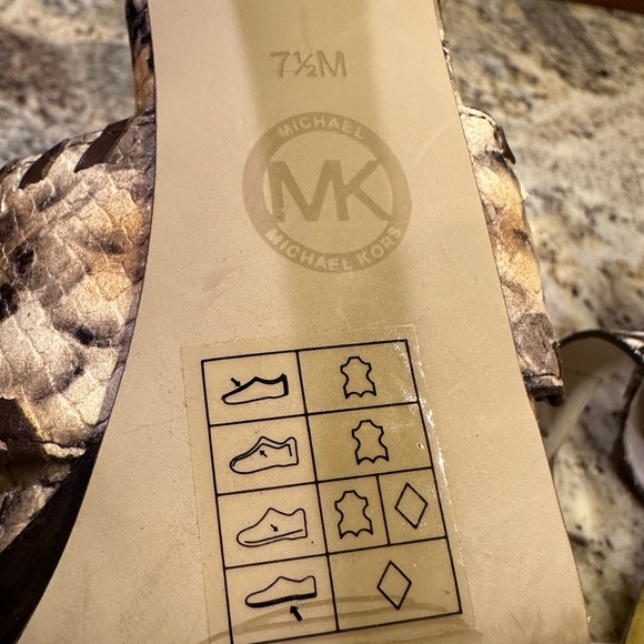 MICHAEL KORS THE JET SET 6 PYTHON SNAKE LEATHER STILETTO HEELS SHOES SIZE: 7.5 - Picture 6 of 7